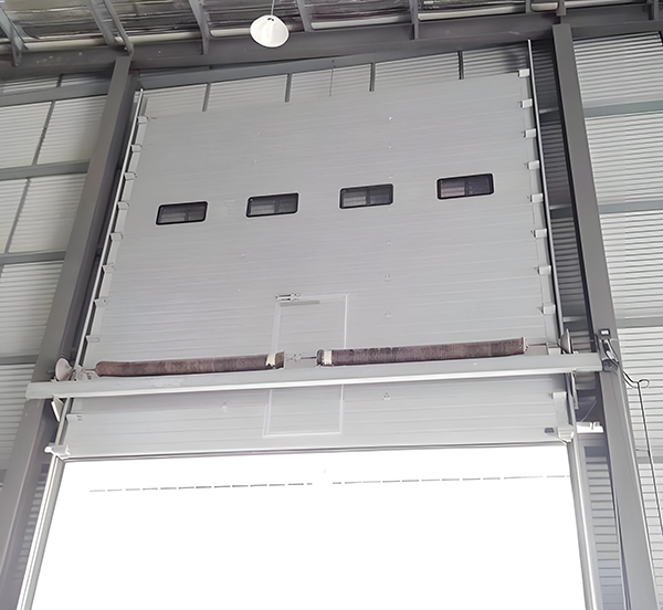 沙湾工业滑升门