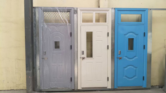 沙湾学校教室门