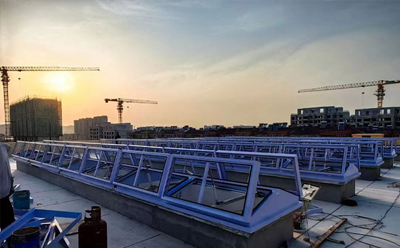 消防沙湾排烟窗开启角度