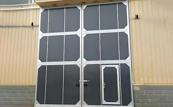 厂房沙湾工业门选择与维护全解析：提升效率与安全的关键要素