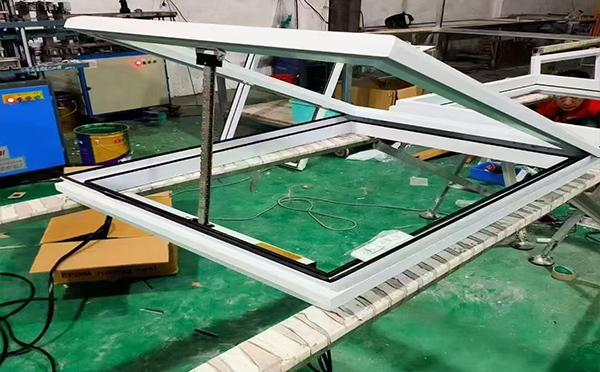 某地下车库出入口沙湾排烟窗配置工程