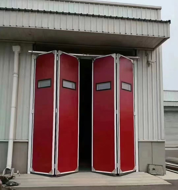 沙湾工业折叠门在大型装配车间出入口的应用实例